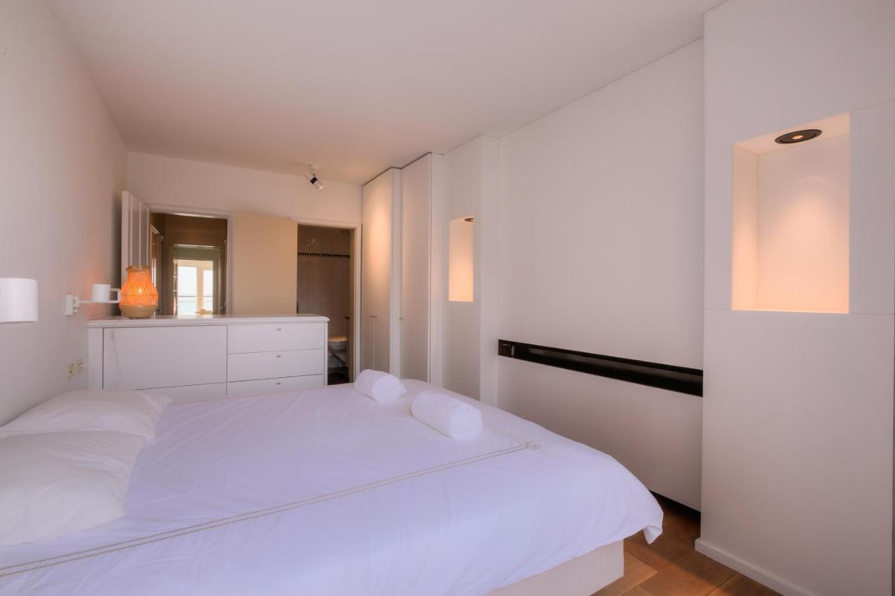 Appartementen Op De Zeedijk In Knokke Op De 3E En 4E Verdieping Van Logie Marie Exterior foto