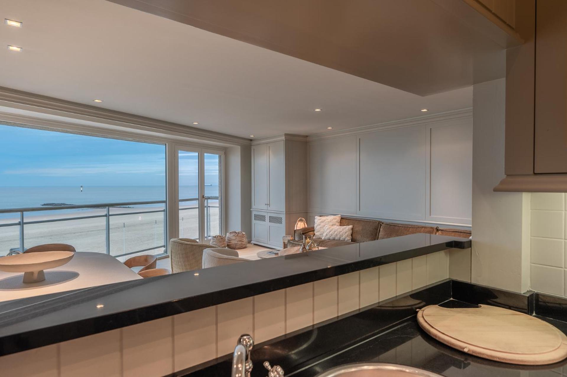 Appartementen Op De Zeedijk In Knokke Op De 3E En 4E Verdieping Van Logie Marie Exterior foto